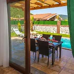 Cemre - 2 Bedroom In Kayakoey Oeluedeniz * 페티예
