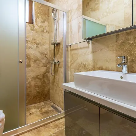빌라 Cemre - 2 Bedroom In Kayakoey Oeluedeniz