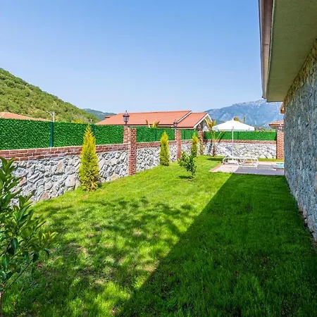 Cemre - 2 Bedroom In Kayakoey Oeluedeniz Vila Fethiye