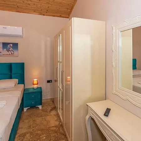 Cemre - 2 Bedroom In Kayakoey Oeluedeniz Vila Fethiye