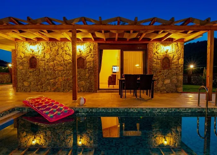 Cemre - 2 Bedroom In Kayakoey Oeluedeniz Villa Fethiye